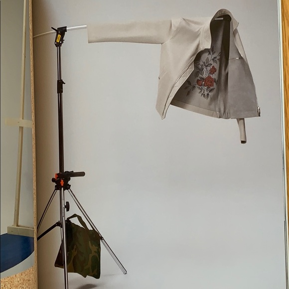 Le Monde D’Hermes - Picture 4 of 7